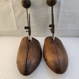 Vintage Adjustable Wooden Shoe Tree Stretchers Sz 10.5 - 12.5